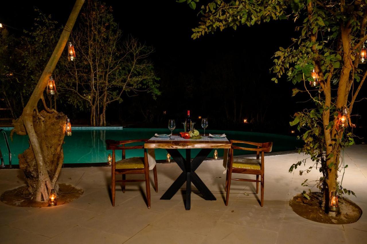 Kanha Jungle Camp Exterior photo